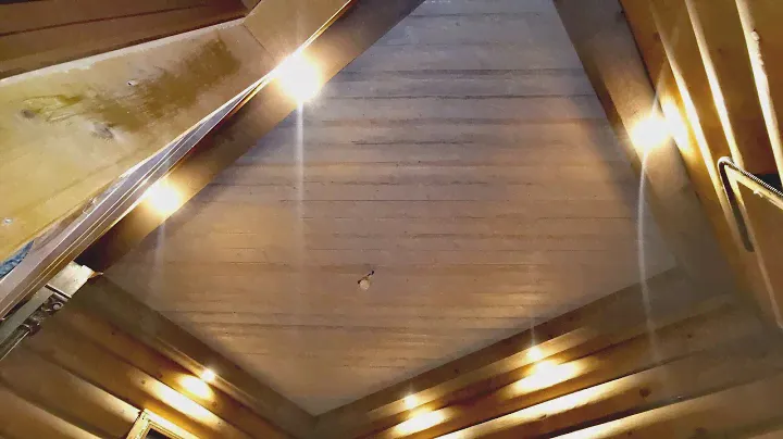 КРУТАЯ ОТДЕЛКА ПОТОЛКОВ 👷 ДЕЛАЕМ САМИ БРАШИРОВАНИЕ ВАГОНКИ СВОИМИ РУКАМИ 🏠 МОНТИРУЕМ ПО ДИАГОНАЛИ 👍